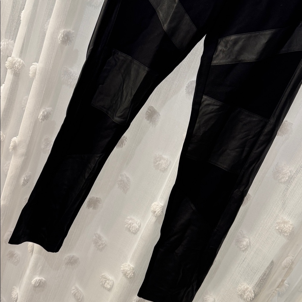 BCBGMaxAzria “Baygle” leggings - Picture 3 of 7